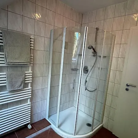 - Gruen & Citynah Apartment